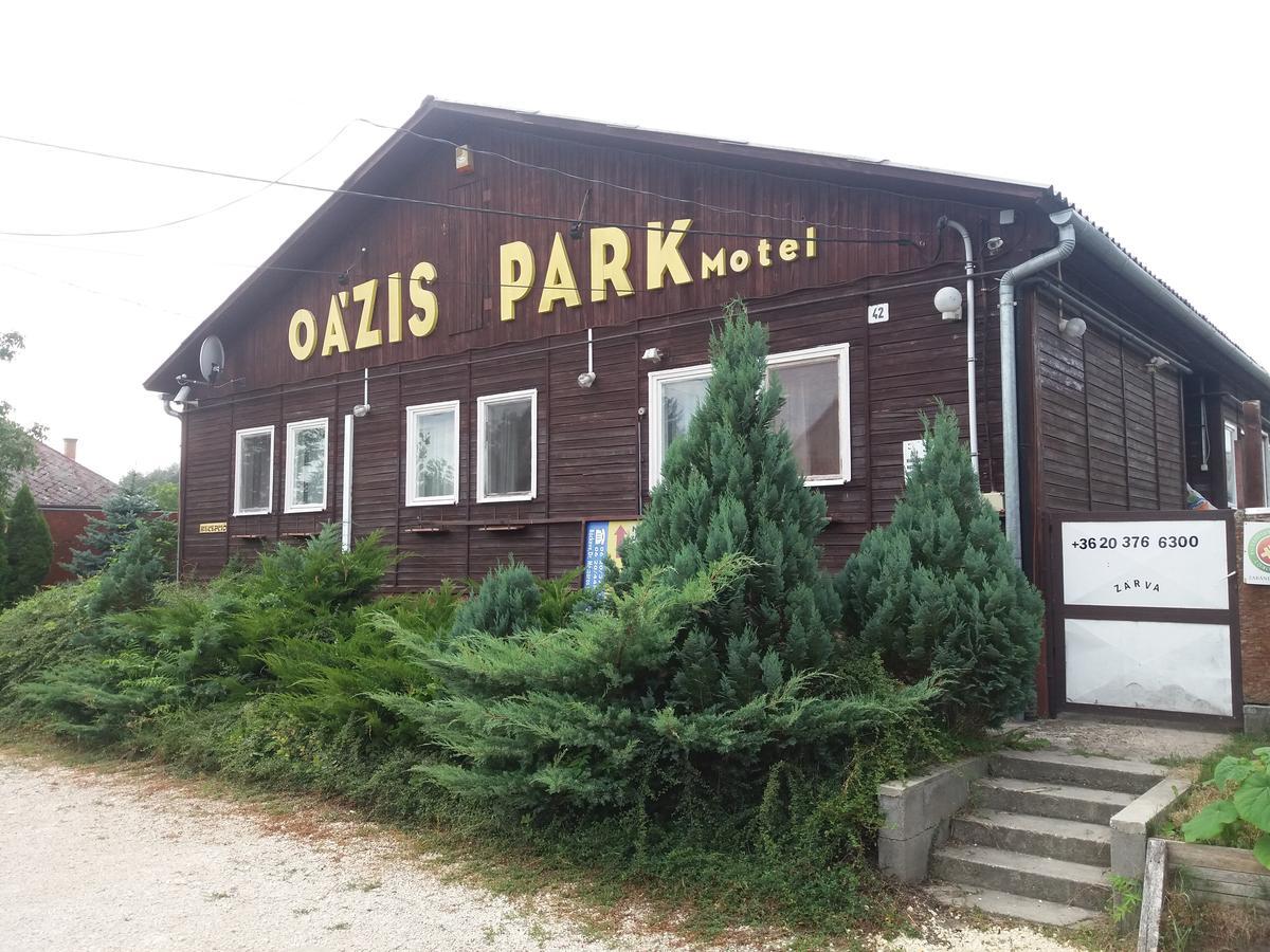 Oazis Park Motel Ráckeve Zewnętrze zdjęcie